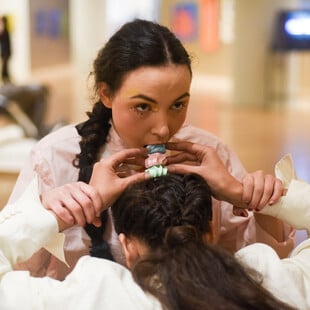 Η «Οβάλ Κυρία» της Λεονόρα Κάρινγκτον γίνεται παράσταση στην Εθνική Πινακοθήκη