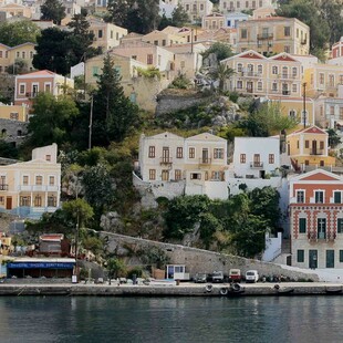 Σύμη: Δεν έχουν συλληφθεί οι ανήλικοι - «Είναι ένα πολύ δύσκολο περιστατικό» λέει η Δημογλίδου