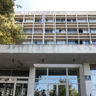 ΑΠΘ: Αμίαντος βρέθηκε στο νέο κτίριο της Φιλοσοφικής Σχολής