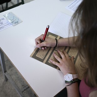 Πανελλήνιες 2025: Ξεκινούν στις 30 Μαΐου - Το πρόγραμμα με τα μαθήματα