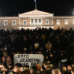 Φθορά για ΝΔ, ΠΑΣΟΚ, ΣΥΡΙΖΑ - Τι λένε οι πολίτες για τα Τέμπη