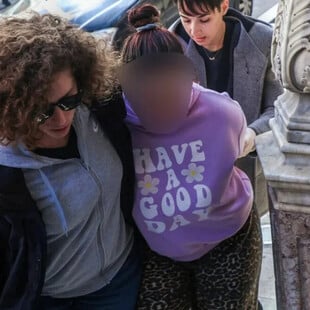 Κακοποίηση 3χρονου στο Ηράκλειο: Υπό άκρα μυστικότητα επέστρεψαν στην πόλη οι κατηγορούμενοι