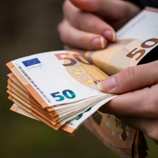 Δώρο Πάσχα 2025: Τι να κάνει ο εργαζόμενος αν δεν το λάβει