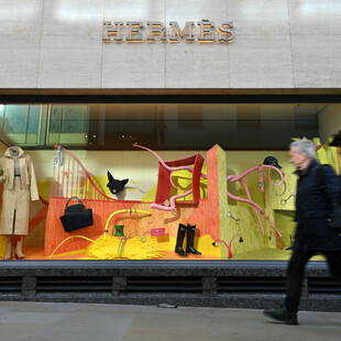 Η αξία της Hermès ξεπέρασε αυτή της LVMH που είχε προσπαθήσει να την αγοράσει πριν από 15 χρόνια