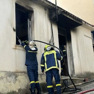 Φωτιά σε σπίτι στο Αργοστόλι: Διασωληνώθηκε 3χρονο παιδί