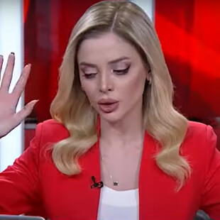 Τουρκία: Η στιγμή του σεισμού των 6,2 Ρίχτερ στον αέρα του CNN Türk