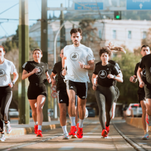 Η adidas «τρέχει» για καλό σκοπό στο Wings for Life World Run 2025
