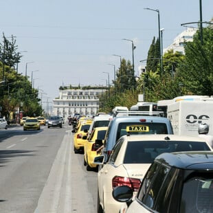 Κίνηση στους δρόμους: Στο «κόκκινο» Κηφισός, Κηφισίας και το κέντρο της Αθήνας