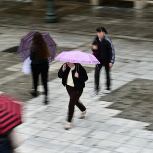 Ο καιρός σήμερα: Πού θα βρέξει την Πρωτομαγιά