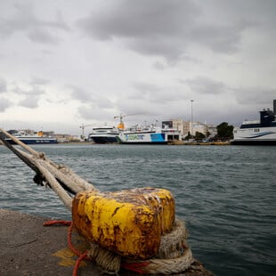 Μηχανική βλάβη σε πλοίο με προορισμό το λιμάνι του Πειραιά