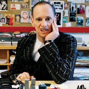 John Waters: «Οι επισκέψεις στην βιβλιοθήκη με διέφθειραν»