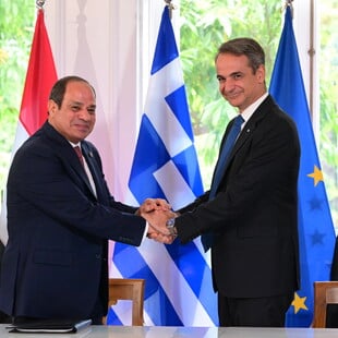 Μητσοτάκης: Υπογράψαμε με τον Αλ Σίσι διακήρυξη για τη στρατηγική εταιρική σχέση Ελλάδας- Αιγύπτου