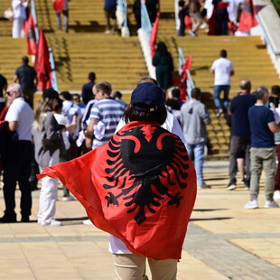 ΕΠΕΞ Ιλιρίντα Μουσαράι: «Ο πατέρας μου κατάφερε φέτος για πρώτη φορά να ψηφίσει και να αισθανθεί πολίτης όχι στην Ελλάδα, όπου ζει εδώ και τριάντα χρόνια, αλλά στην Αλβανία»
