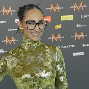 Eurovision 2025: Τι φόρεσε η Klavdia στο Τιρκουάζ Χαλί - «Είσαι αρχόντισσα»