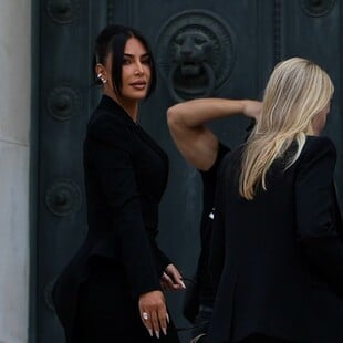 Στο δικαστήριο η Κιμ Καρντάσιαν - «Φώναζε "έχω μωρά, πρέπει να ζήσω"» κατέθεσε η στιλίστριά της