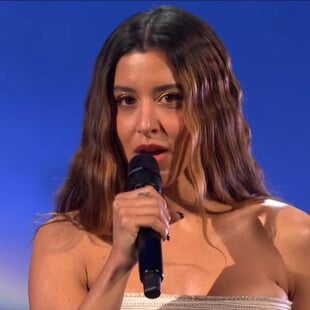 Eurovision 2025: Η Μαρίνα Σάττι μάγεψε τη Βασιλεία ερμηνεύοντας Σελίν Ντιόν