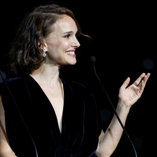 Η Νάταλι Πόρτμαν εξηγεί γιατί θέλει να ζει στο Παρίσι και όχι στο Χόλιγουντ