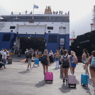 Μειώσεις έως 32% στα ακτοπλοϊκά εισιτήρια ταχύπλοων 