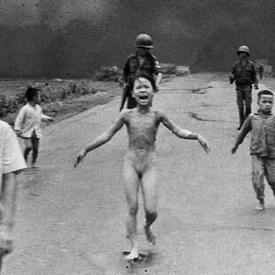 Το World Press Photo αναστέλλει την αναγνώριση της φωτογραφίας «Το κορίτσι της ναπάλμ» - Ο λόγος