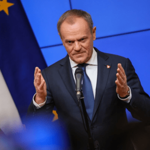 Πολωνία: Ο Τουσκ δηλώνει ότι Ρώσοι χάκερ επιτέθηκαν σε ιστοσελίδες του κόμματός του πριν από τις προεδρικές εκλογές