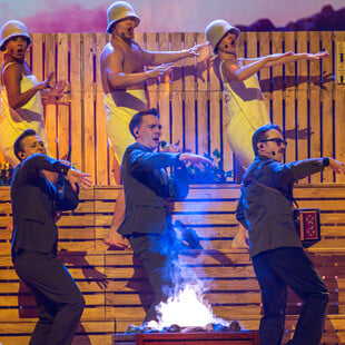 Eurovision 2025: Η Σουηδία σάρωσε στον μεγάλο τελικό – Αποθέωση για τους KAJ και το «Bara Bada Bastu»