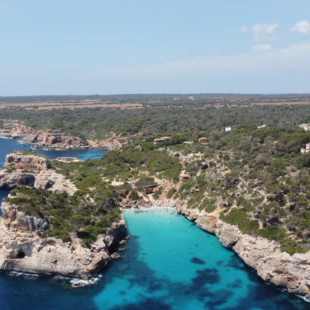 Ισπανία: Πώς ο «τουρισμός της selfie» βλάπτει τις Βαλεαρίδες Νήσους