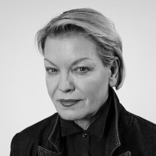 «Μικρή μου, ας τους αφήσουμε αυτούς τους κερατάδες τους καλόγερους»