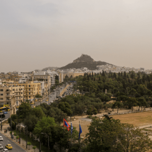 Καιρός-Τσατραφύλλιας: Κορύφωση της ζέστης και της αφρικανικής σκόνης - Απότομη πτώση της θερμοκρασίας από την Κυριακή 