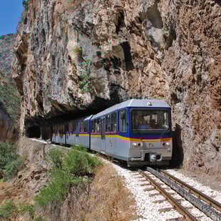 Hellenic Train: Αναστέλλονται προσωρινά τα δρομολόγια του Οδοντωτού, λόγω κατολισθήσεων