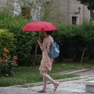 Ο καιρός αύριο: Τοπικές βροχές και καταιγίδες από το μεσημέρι