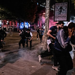 Champions League: Δύο νεκροί και εκατοντάδες συλλήψεις στη Γαλλία μετά τη νίκη της Παρί Σεν Ζερμέν