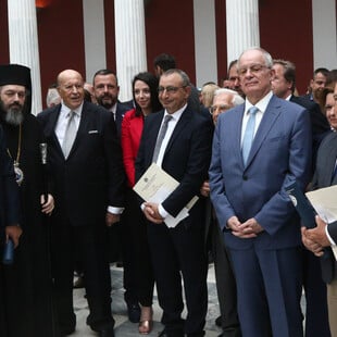 Βραβεία Ιδρύματος Μπότση: Πώς βραβεύεις κάποιον που έβγαλε fake news;