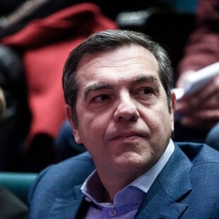 Τσίπρας: «Η χώρα βαλκανοποιείται» - «Έκανε εκατοντάδες χιλιάδες να εγκαταλείψουν τη χώρα» απαντά ο Μαρινάκης