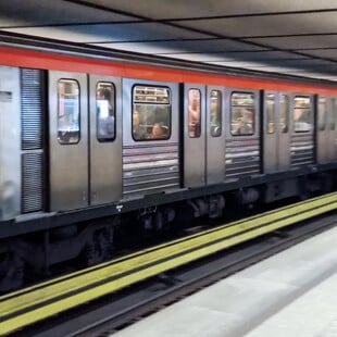 Από 5 Ιουλίου πιλοτικά 24ωρη λειτουργία σε μετρό, τραμ και λεωφορεία τα Σαββατοκύριακα