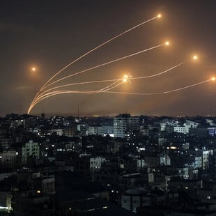 Νέα επίθεση του Ιράν με drones και πυραύλους κατά Ισραήλ - «Εκκενώστε αν θέλετε να ζήσετε» προειδοποιεί η Τεχεράνη