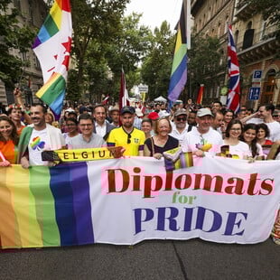 Δεκάδες ευρωβουλευτές θα παρευρεθούν στο Budapest Pride, αψηφώντας την απαγόρευση του Ορμπάν