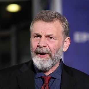 Απόστολος Γκλέτσος: Αποχωρεί από τον ΣΥΡΙΖΑ για «προφανή λόγο»