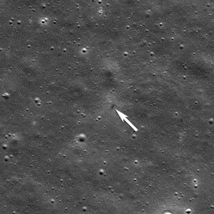 NASA: Νέες εικόνες από τη συντριβή του ιαπωνικού ρόβερ στη Σελήνη