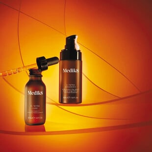 Medik8: Η νέα εποχή της βιταμίνης C έχει gel υφή και καρδιά με φυτικά εξωσώματα! 