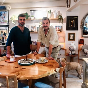 Ο Δημήτρης και ο Κερέμ κάνουν πράξη την ελληνοτουρκική φιλία