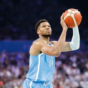 Eurobasket: Με Αντετοκούνμπο και Σλούκα και Nτόρσεϊ η Εθνική - Εκτός ο Γουόκαπ