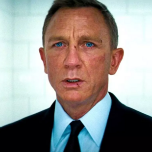 Ο James Bond σε κίνδυνο: Γιατί ο 007 απειλείται από έναν μεγαλομεσίτη;