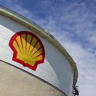 Τι σημαίνει μια πιθανή εξαγορά της BP από τη Shell
