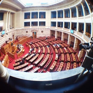 Έντονες αντιδράσεις κομμάτων της αντιπολίτευσης για την υπόθεση του ΟΠΕΚΕΠΕ