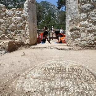 Ανασκαφές στον Όλυμπο της αρχαίας Λυκίας αποκαλύπτουν αρχαία ψηφιδωτά και χριστιανικές επιγραφές
