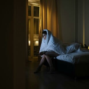 Σταματήστε να μετράτε πρόβατα... και άλλα ανούσια tips για να σας πάρει ο ύπνος