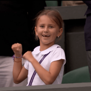 Ο Τζόκοβιτς έφτασε τις 100 νίκες στο Wimbledon – αλλά την παράσταση έκλεψε η 7χρονη κόρη του