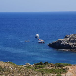 Στο Λαύριο μεταφέρονται οι 520 μετανάστες που διασώθηκαν στη Γαύδο
