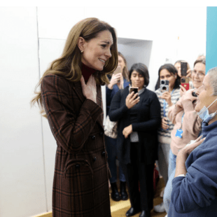 Σημαντικός ο αντίκτυπος της απόφασης του βασιλιά Καρόλου και της Κέιτ Μίντλετον να μιλούν ανοιχτά για τον καρκίνο