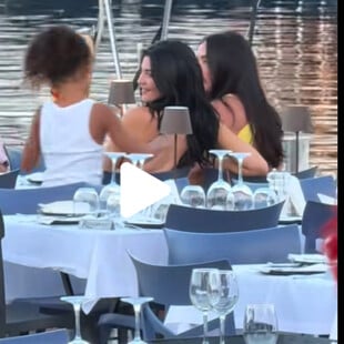 Για διακοπές στην Ελλάδα η Κάιλι Τζένερ